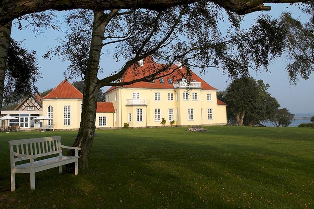 Gl. Avernaes Sinatur Hotel & Konference Ebberup Bagian luar foto