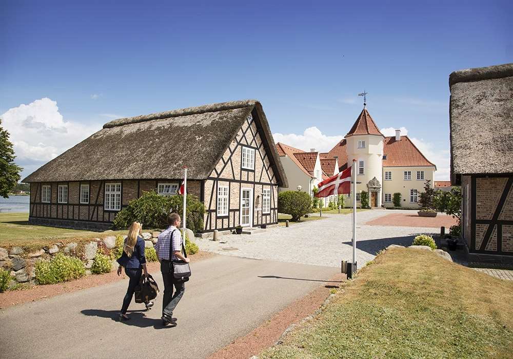 Gl. Avernaes Sinatur Hotel & Konference Ebberup Bagian luar foto